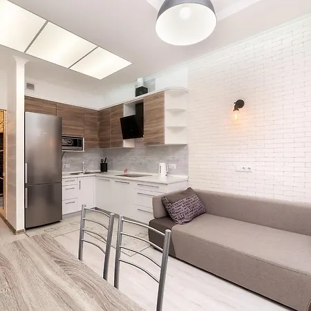On Haharinske Plateau 5b Apartment Odesa